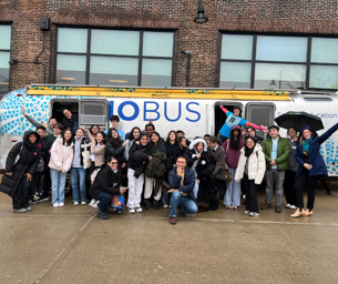 kids in front of biobus